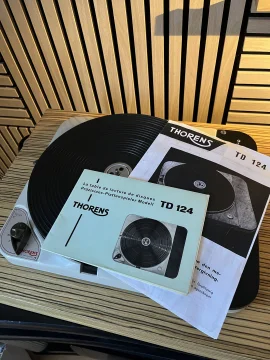 Thorens TD-124