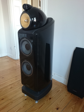 B&W Bowers & Wilkins 802 D2