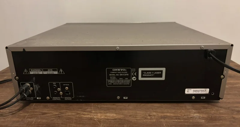 Onkyo DX-C370 cd växlare för 6 skivor Onkyo DX-C370 cd växlare för 6 skivor - Bild 3 av 3