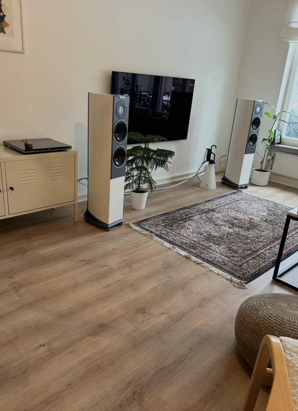 Säljes: Audiovector R3 Arreté – Vita, i nyskick Säljes: Audiovector R3 Arreté – Vita, i nyskick - Bild 4 av 5