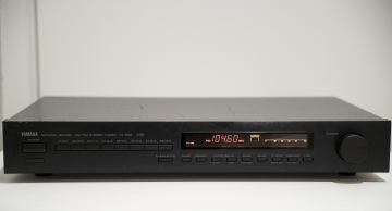 Yamaha TX-540 AM/FM Stereo Tuner (1990-91)