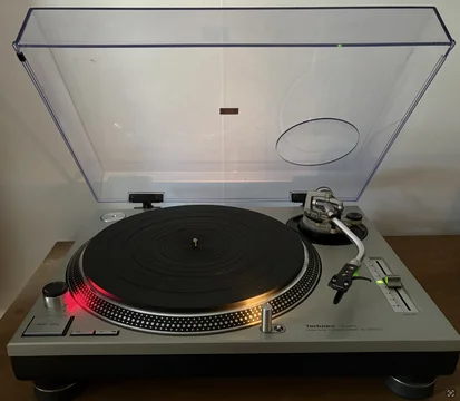 Technics SL-1200MK2