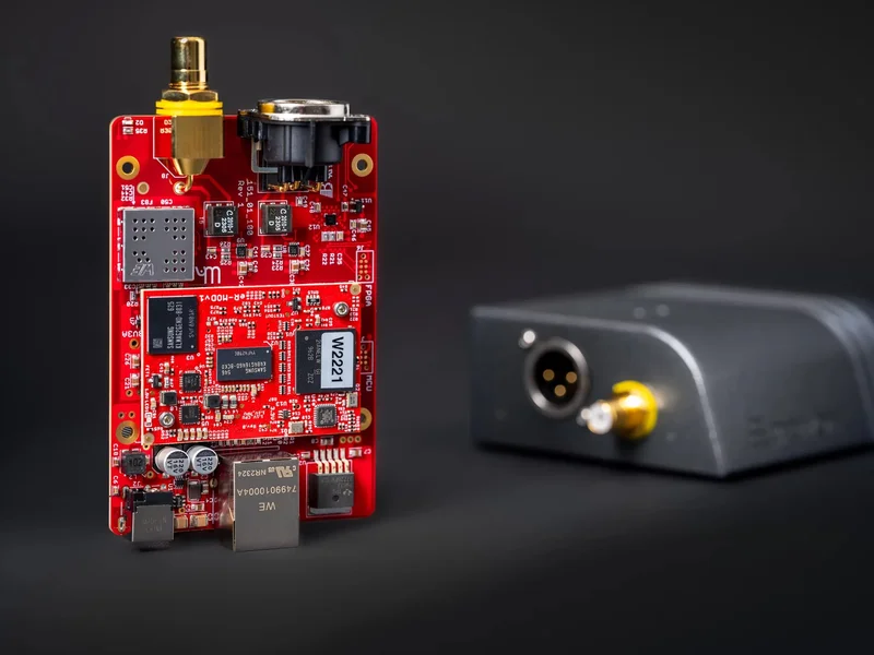 Emerson Digital n&auml;tverksbrygga &amp; musikstreamer - Bild 1 av 5