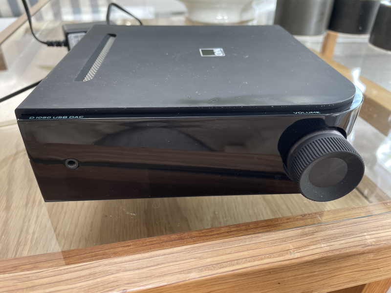 Komplett NAD-paket – legendarisk 3020i + högklassig D 1050 USB DAC Komplett NAD-paket – legendarisk 3020i + högklassig D 1050 USB DAC - Bild 5 av 7