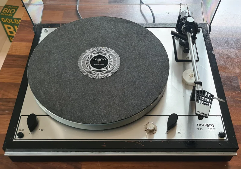Thorens TD 165 Thorens TD 165 - Bild 1 av 3