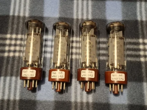 EL34 Svetlana Winged - C - SED / NOS Matchad kvartett radior&ouml;r