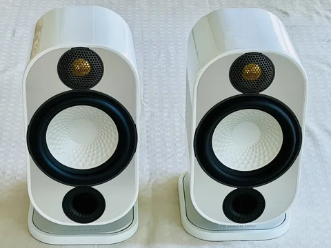 Monitor Audio Apex A10 (2 par) &ndash; P&auml;rlvita, Nypris 14 000:- / par