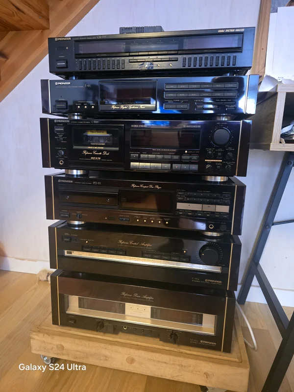 Pioneer Urushi  - Bild 1 av 2