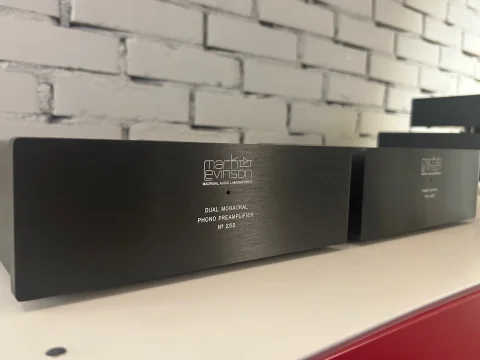 Mark Levinson No.25s MC Phono amp med PLS-226 N&auml;tdel 