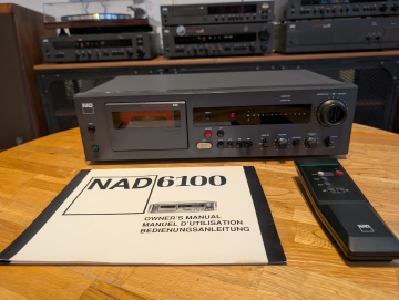 NAD 6100 Monitor Series. Kassettdäck som behöver service.