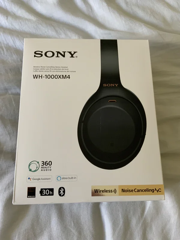Sony WH-1000XM4 svarta - Bild 1 av 3