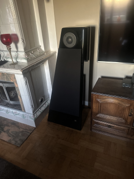 JBL 250Ti LE pianolack JBL 250Ti LE pianolack