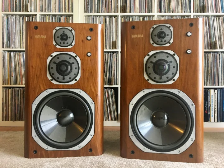 Yamaha NS-2000 Yamaha NS-2000 - Bild 2 av 4
