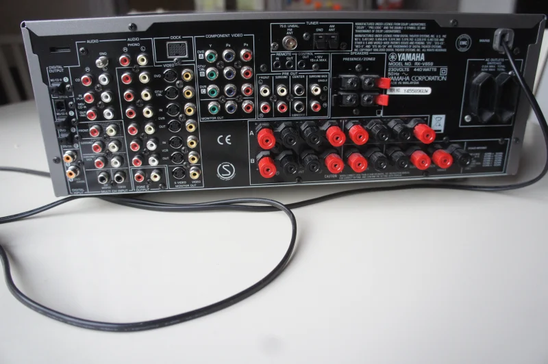 Yamaha RX-V659 AV Receiver OBJEKT Yamaha RX-V659 AV Receiver OBJEKT - Bild 2 av 2