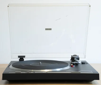 Pioneer PL-200X 2-Speed Direct-Drive Turntable (1979-19...