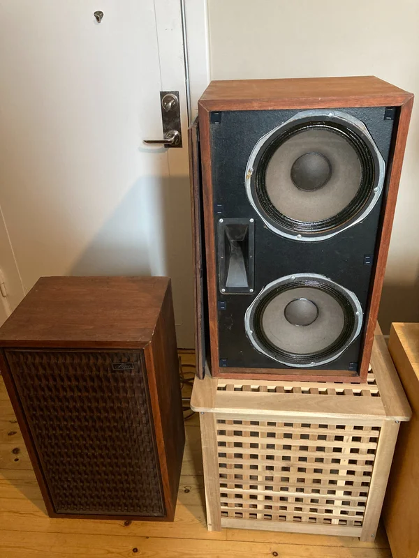 Altec Lansing 890C Bolero (1969-76) Altec Lansing 890C Bolero (1969-76) - Bild 1 av 6