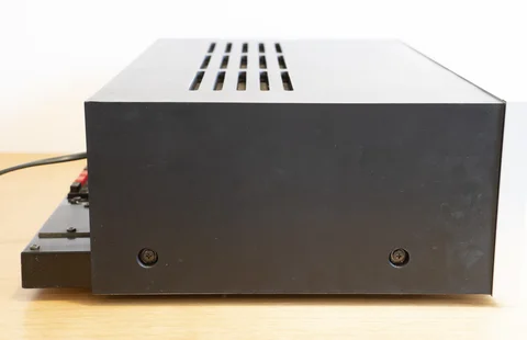 Hitachi SR-603 AM/FM Stereo Receiver (1977-78)