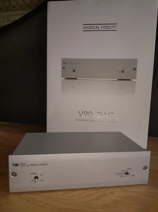 Musical Fidelity V90 DAC