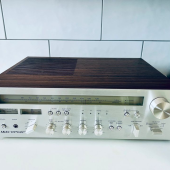 Vintage AKAI AA-1050 Stereo Receiver