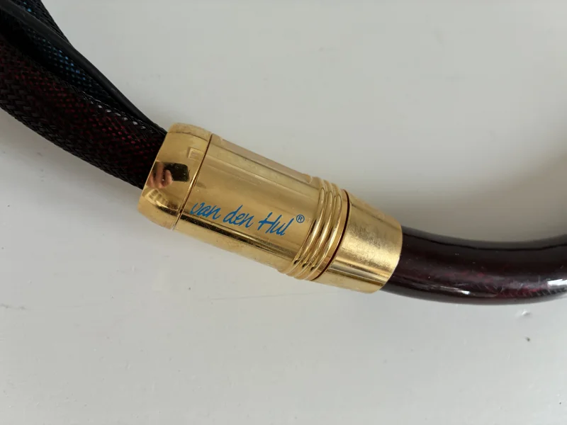 S&auml;ljer en Van den Hul The Super Nova h&ouml;gtalarkabel 1.5m - Bild 2 av 3