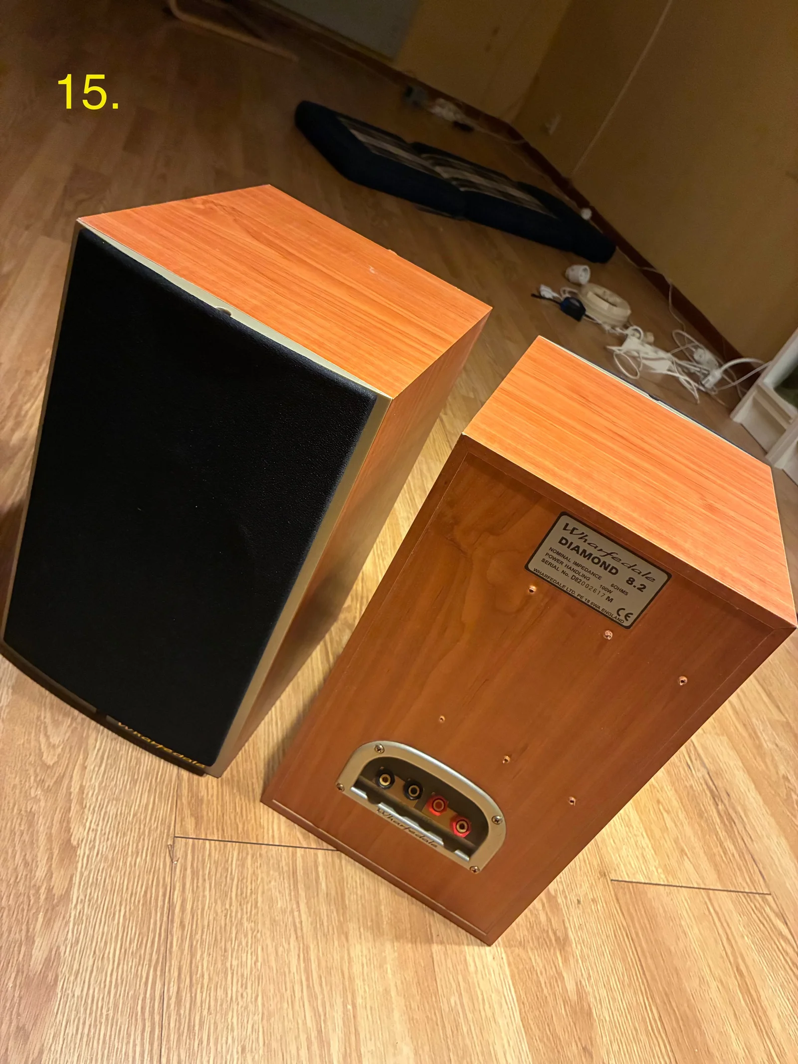 Wharfedale Diamond 8.2 Stativhögtalare
