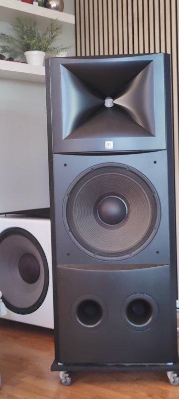 JBL and Mark Levinson Setup 