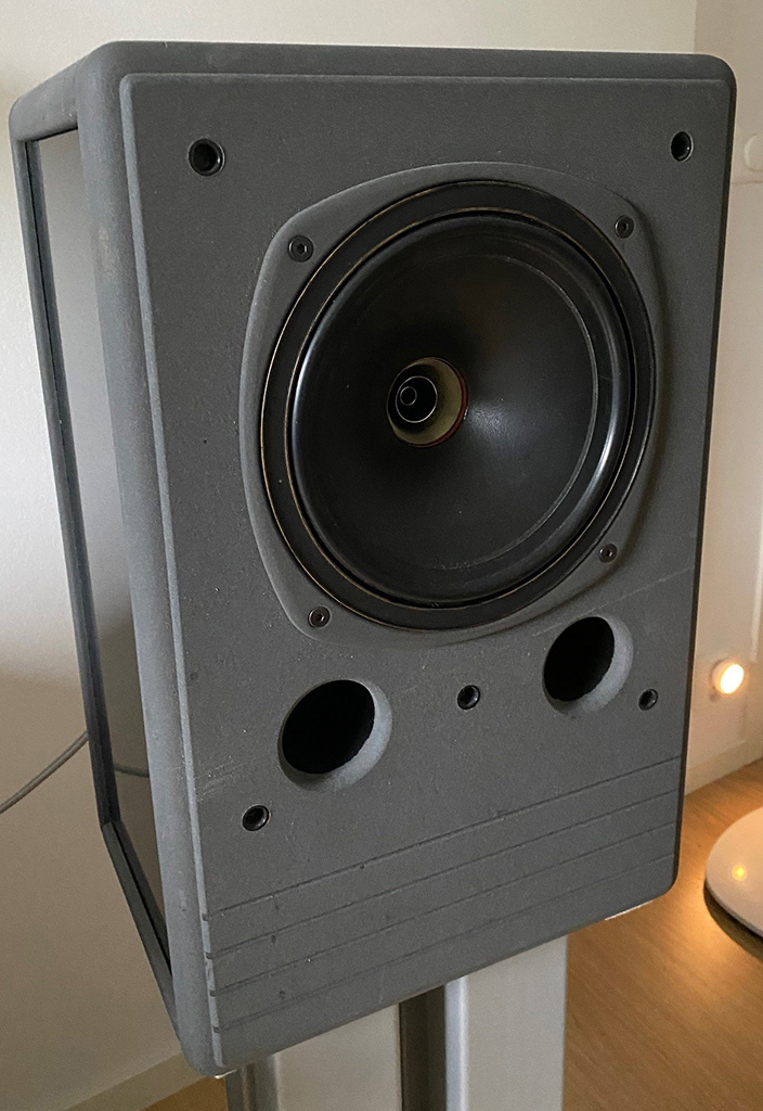 Tannoy System 8