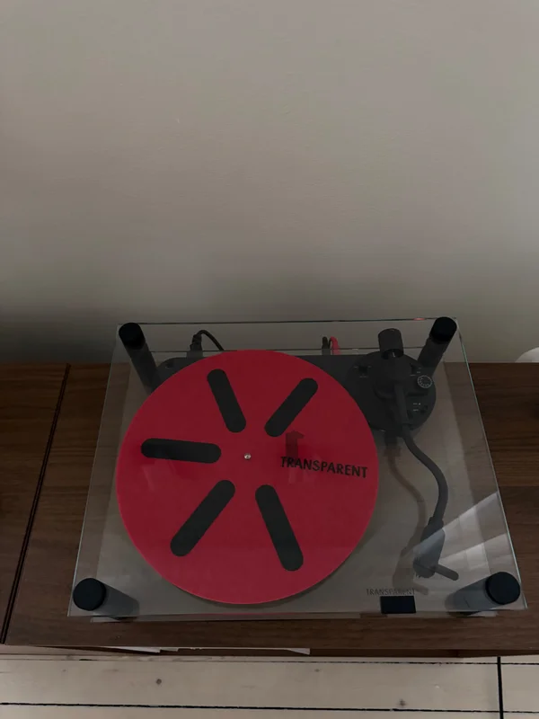 Transparent vinylspelare i svart - Bild 10 av 12
