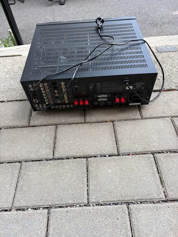 Harman Kardon AVR 3000 Receiver - Bild 2 av 3