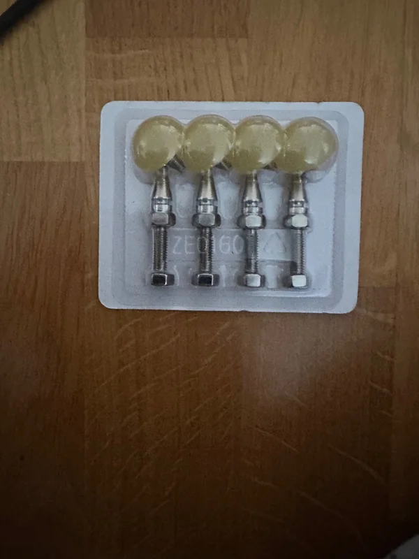 M&auml;ngder av blandade hifi tillbeh&ouml;r  - Bild 23 av 24