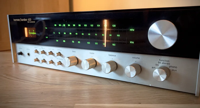 Harman Kardon 430 Twin Powered &ndash; fint skick, fungerar bra vid test - Bild 3 av 7