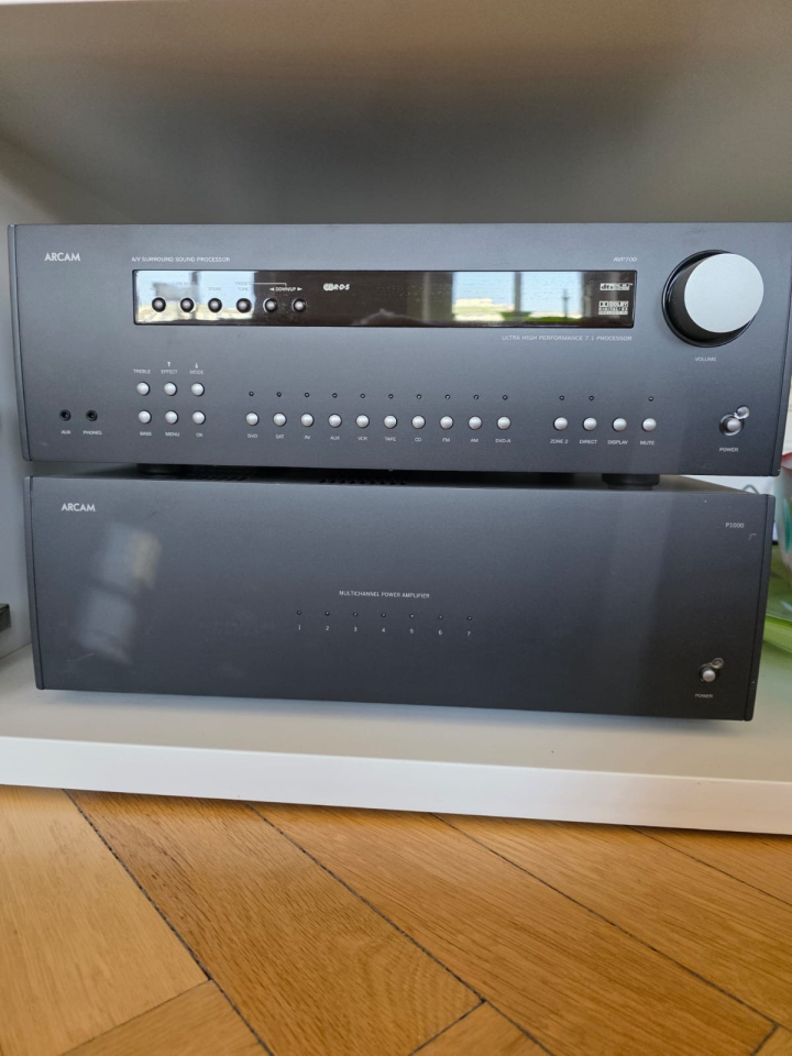 Arcam AVP 700 processor och slutseg P1000
