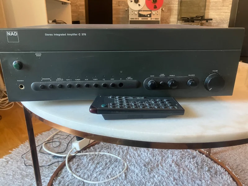 Nad C370 med fj&auml;rr  - Bild 1 av 2