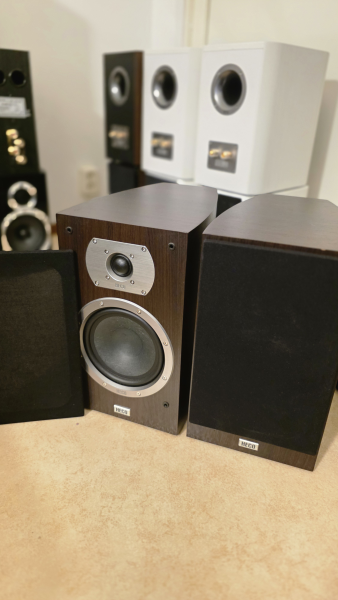 Heco Victa Elite 302 stativhögtalare, svart par - Bild 1 av 4