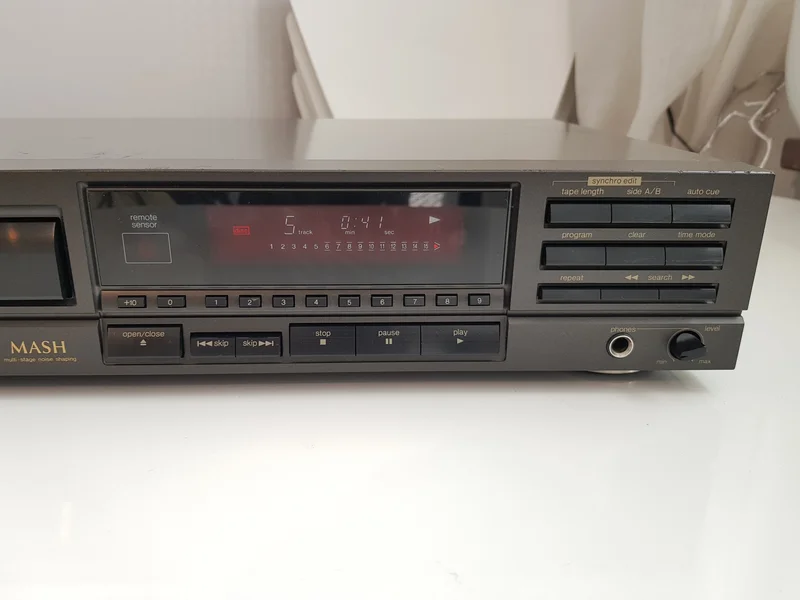 Technics SL-P370 CD-Spelare - Bild 4 av 9
