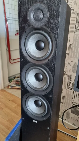 Elac debut 2.0 f6.2 - Bild 1 av 3