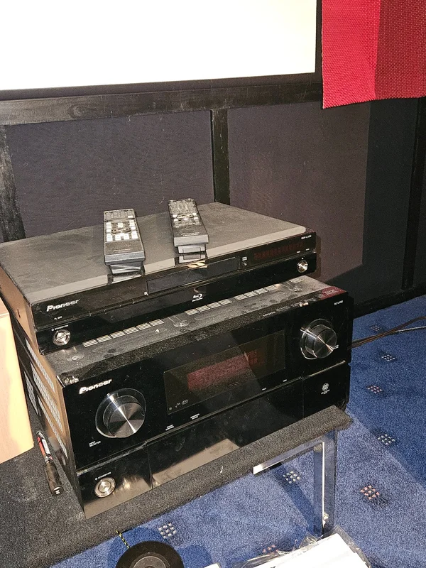 Premium Hembioset: Pioneer SC-LX82 + BDP-LX52 Blu-ray - Bild 1 av 1