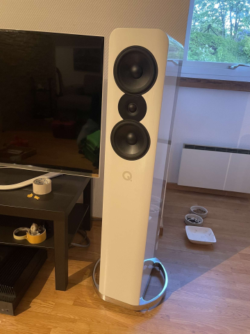 Acoustic högtalare och magnat förstärkare 