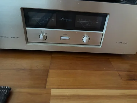 Accuphase A-20