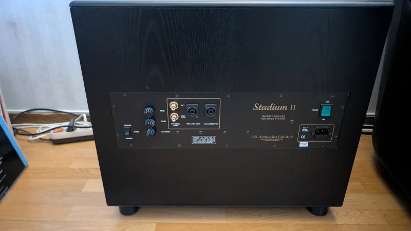 REL Stadium Il subwoofer - Bild 1 av 3