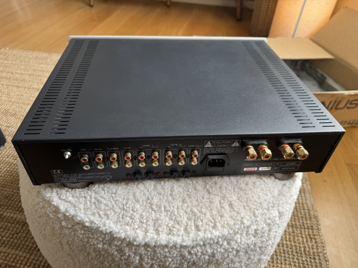Plinius 2100i