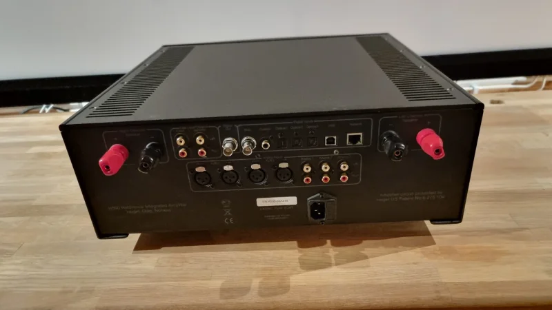 Hegel 590 s&auml;ljes - Bild 2 av 2