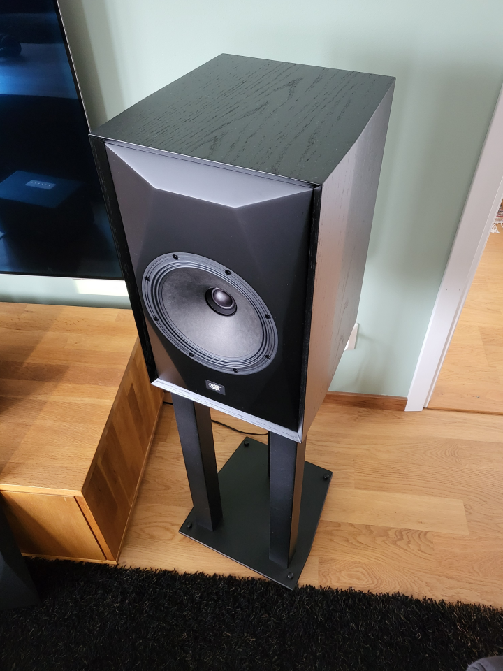 MOFI SOURCEPOINT 8 MED ORIGINAL GOLVTATIV.