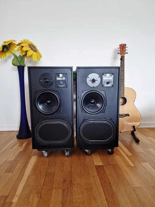 KEF 104 - Bild 1 av 5