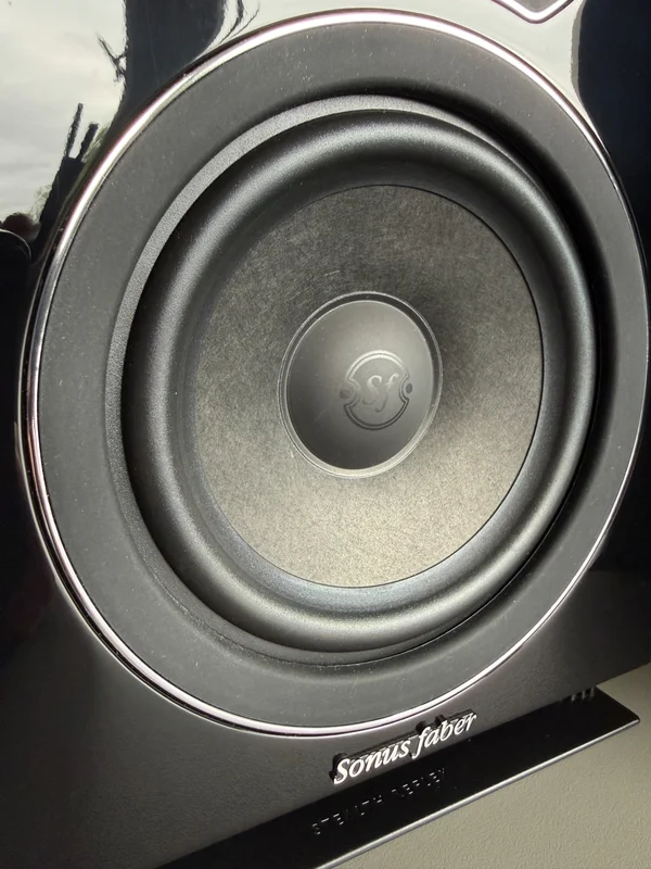 Sonus faber Lumina II – svart pianolack, nyskick Sonus faber Lumina II – svart pianolack, nyskick - Bild 6 av 6