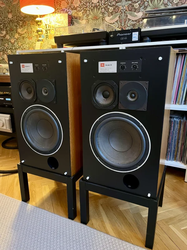 H&ouml;gtalarstativ - Bild 2 av 2