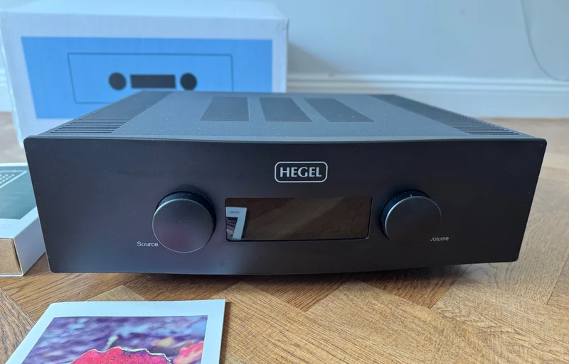 Hegel H390 s&auml;ljes - Bild 2 av 4