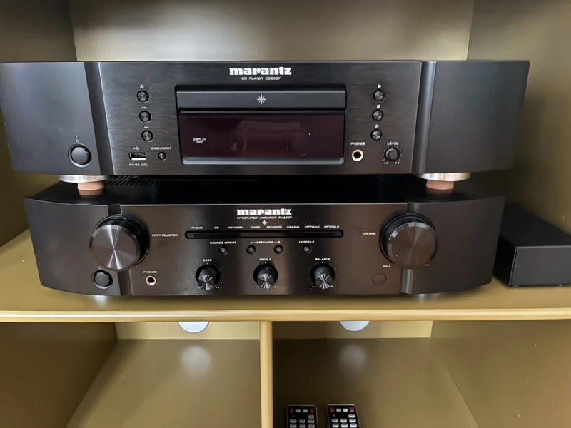 Nyskick. Premium Hi-Fi komplett paket &ndash; Marantz, B&amp;W, NAD, stativ - Bild 3 av 3