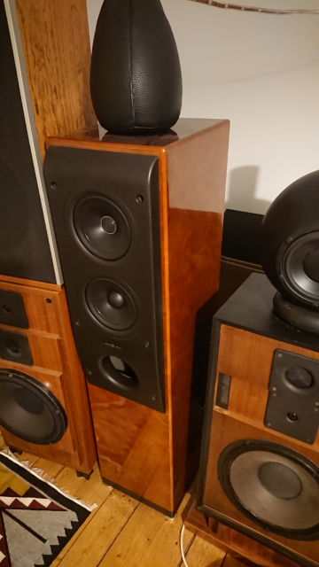 Kef Reference model 3