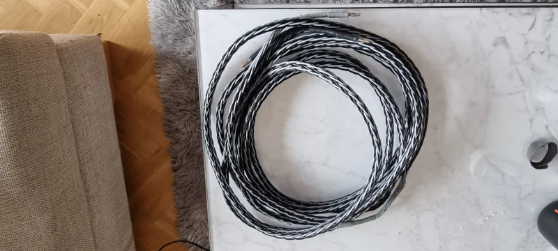 Kimber Van den hul Harmonic Tech Jps Labs Kimber Van den hul Harmonic Tech Jps Labs - Bild 1 av 4